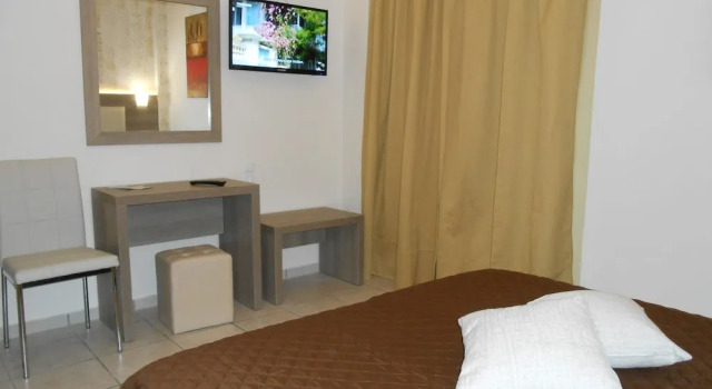 Двухместный номер Standard с балконом Voula Hotel