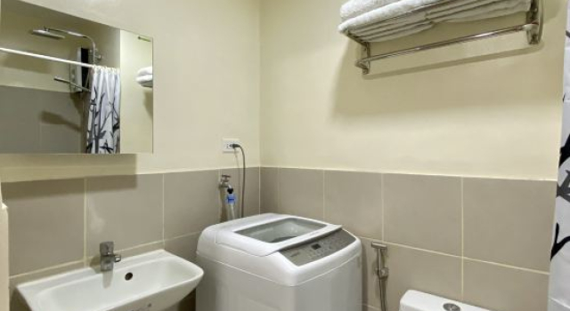 A Cozy 1 Bedroom Unit with a Parking at Tower 2 South Residences SM Southmall, Varaa Hotelli Las Pinas Metro Manila