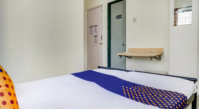 Vishwakarma Nivas by OYO Rooms