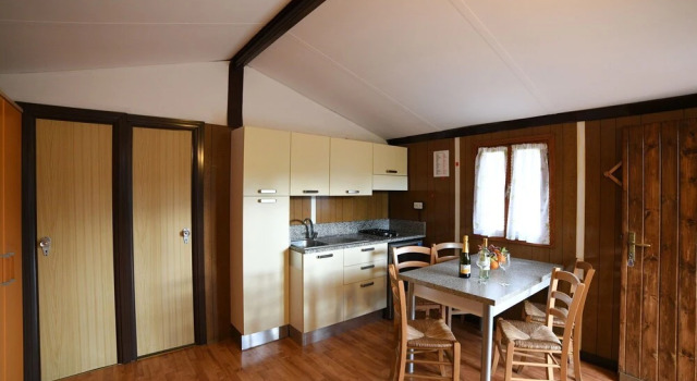 Cozy Detached Bungalow With Veranda Near the Sea