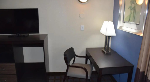 Люкс Hawthorn Suites by Wyndham Columbia