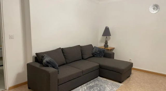 Appartement dans maison à Corbelin proche Walibi, Prenota Appartamento Hotel a Alvernia con parcheggio, Parcheggio