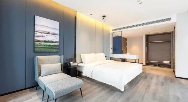 Двухместный номер Deluxe с видом на сад Atour Hotel Zhengzhou East Station Longzi Lake