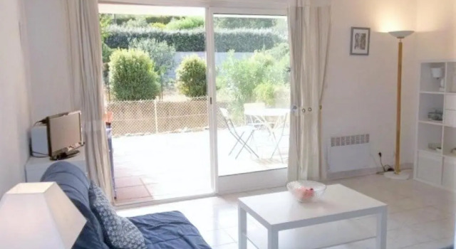 Appartement Le Lavandou, 2 pièces, 4 personnes - FR-1-251-359