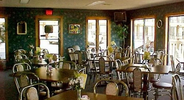 Melody Lane Inn Branson, Забронировать Отель Отели Table Rock Lake с парковкой, Парковка