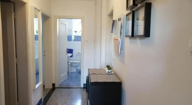 Номер Economy City center blue sky house