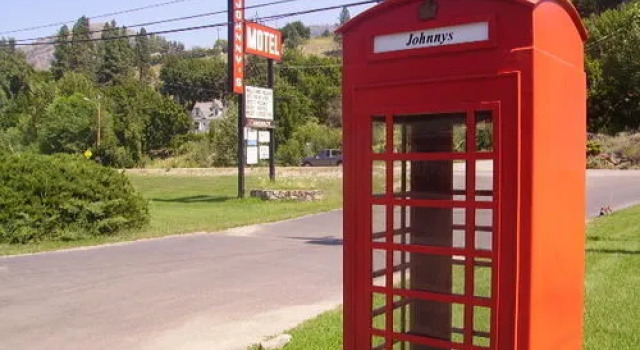 Johnnys Motel, Забронировать Мотель Отели Британской Колумбии с бассейном, Бассейн