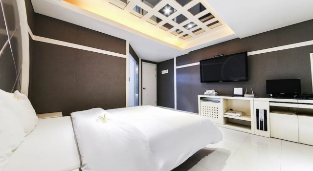 Двухместный номер Deluxe Bundang Regency Hotel