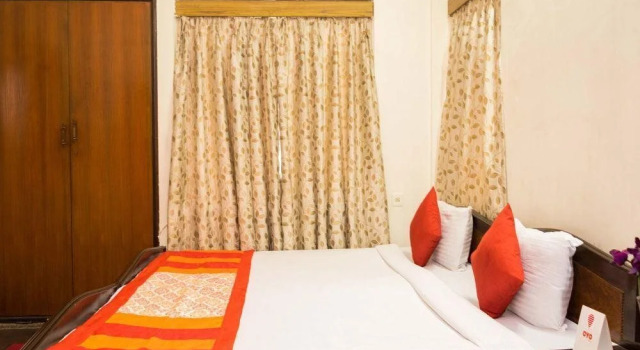 Coral Residency CL 36 Sector 2 by OYO Rooms