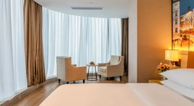 Люкс Executive Vienna International Hotel (Xiangyang Minfa Square Fanyue Center Branch)