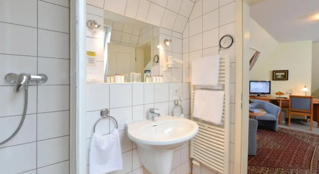 Трёхместный номер Standard Hotel Imperial Rügen