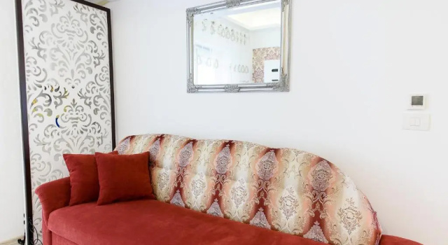 Carla's apartment
