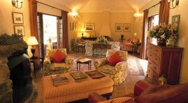 Jatinga Country Lodge, Rezerwuj Hotel White River Witrivier