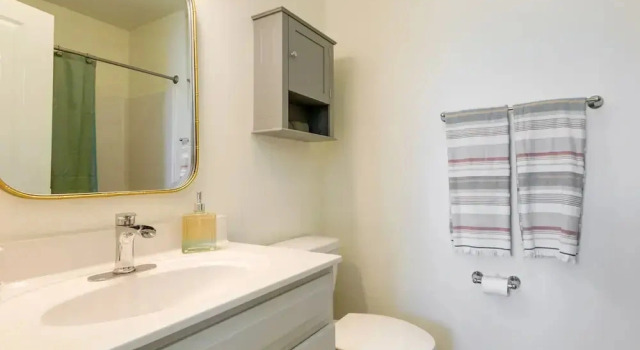 Коттедж 1 Mi to Downtown: Modern Ocean Springs Cottage