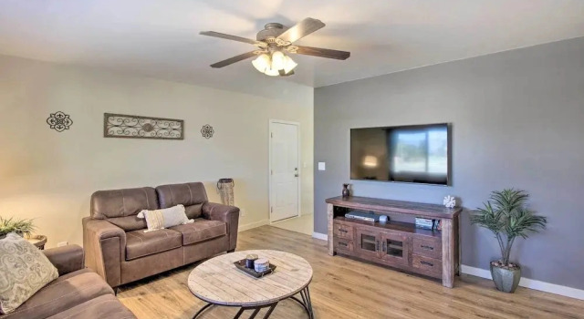 Groups Welcome! 2-home Tucson Escape w/ Fire Pit, Varaa Lomakoti Tucson Arizona
