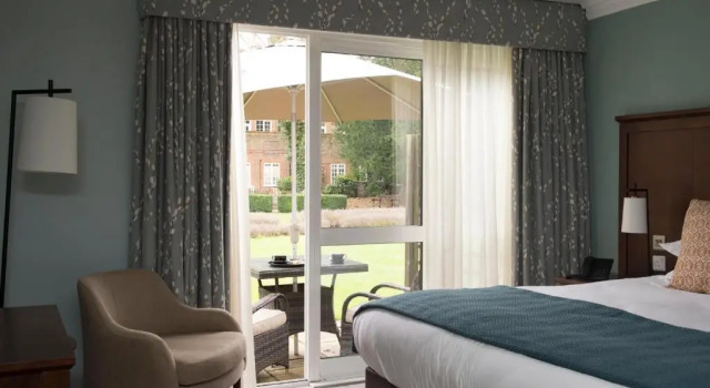 Двухместный номер Standard с видом на сад Bush Hotel Farnham