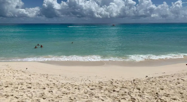 Студия с видом на озеро Preciosos Estudio Vista al Mar o jardín