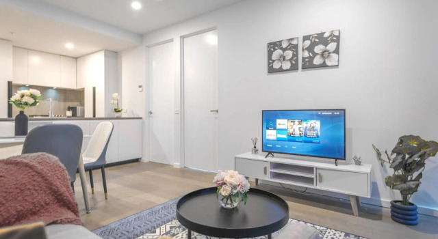 Modern 2BR 1BA apt in MELBOURNE CBD+WIFI, Забронировать Отель Мельбурн - центр города Мельбурн, рядом с Австралийский институт среднего профессионального и высшего образования