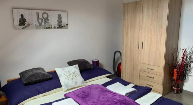 Nagcsaládos Rózsa Apartman, Забронировать Апартаменты/квартира Балатонлелле Шомодь, рядом с Пляж Напфень