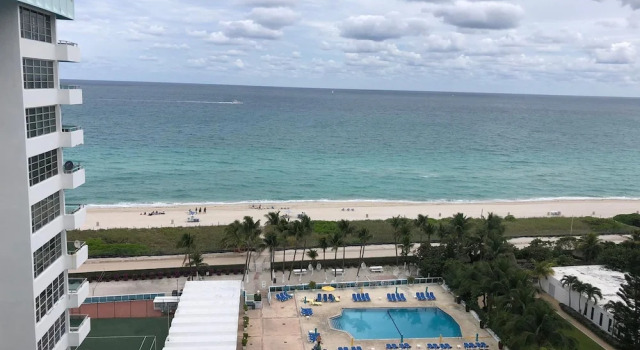 Апартаменты Pelicanstay Seaview Suites in JBR Walk