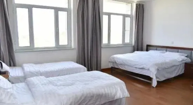 Junwei Hotel Kezuo Houqi, Book Hotel Tongliao Inner Mongolia