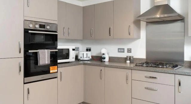 Stunning Modern 4 bed House in Penzance w/Garden~Parking