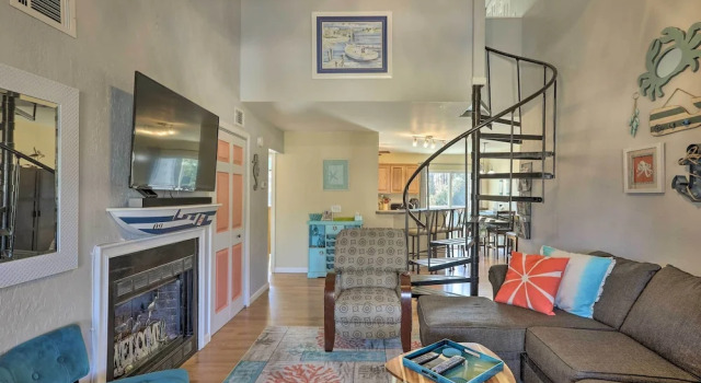 Апартаменты с 4 комнатами с балконом Near Ocean & Golf: Myrtle Beach Area Condo!