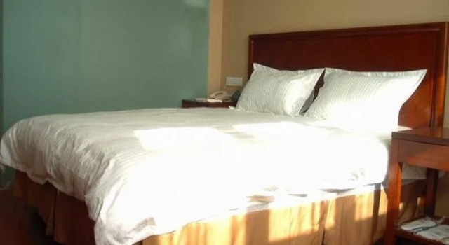 GreenTree Inn Baotou Peoples Park Hotel, Book Hotel Hotels in Inner Mongolia with Parking, Parking