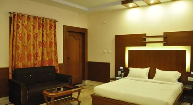 Двухместный номер Executive Hotel Basera Brij Bhoomi Vrindavan