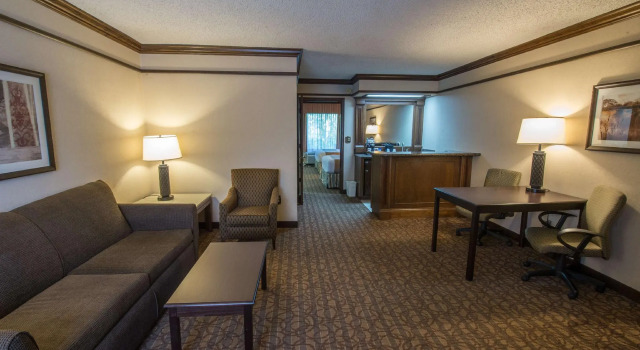 Двухместный люкс Best Western Inn of the Ozarks