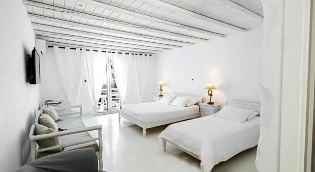 Трёхместный номер Standard Paros Palace