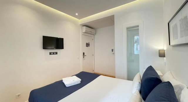 Двухместный номер Standard с балконом MyStay Porto Centro