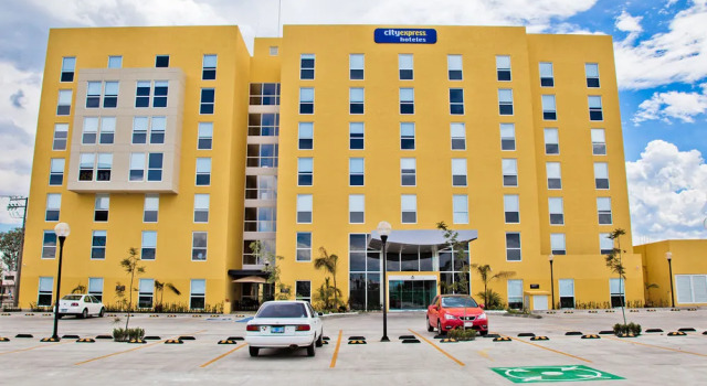 City Express Zamora, Rezervovat Hotel Hotely v Michoacan s parkováním, Parkování