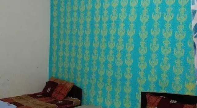 Трёхместный номер Standard Hotel Gauri Shankar & Restaurant