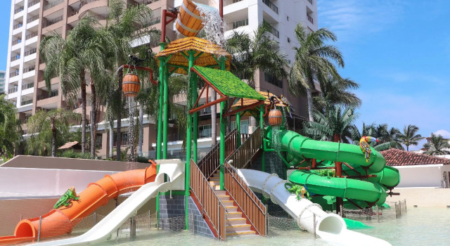 Кровать в общем номере Sunscape Puerto Vallarta Resort