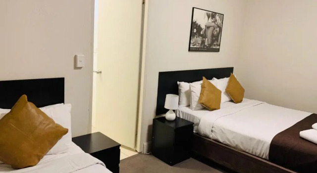 Трёхместный номер Standard Greenwich Inn Motel