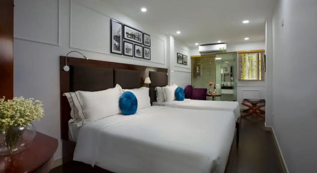 Номер Standard с балконом и с панорамным видом Antique Angel Hotel