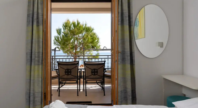 Студия Classic с балконом и с видом на море Apartments Lea