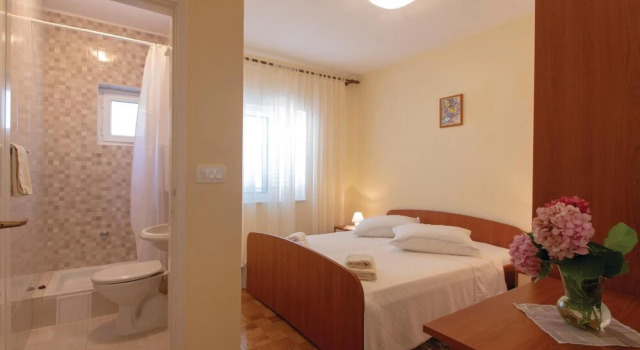 Stunning Home in Orebic With Wifi and 2 Bedrooms