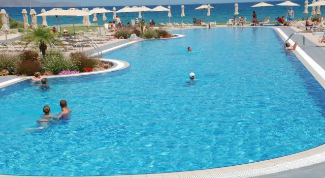 Zorbas Beach Hotel