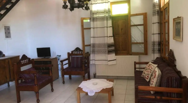 Χenonas Kourites, Забронировать Отель Агиос-Василиос 