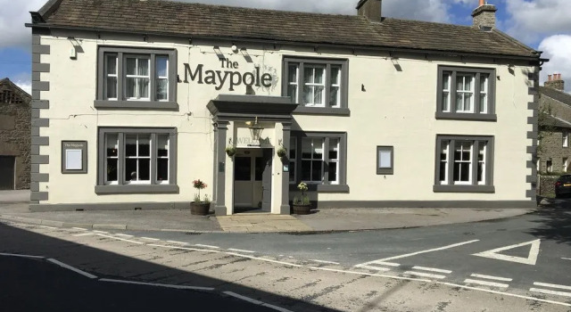 Maypole Inn, Book Hotel Settle 