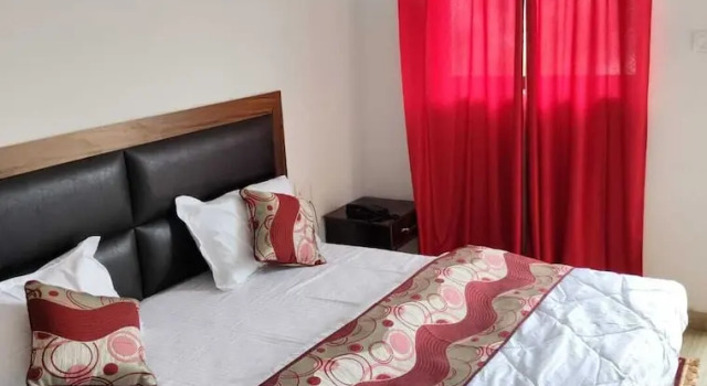 Номер Deluxe Hotal Royal Restaurant and Bar