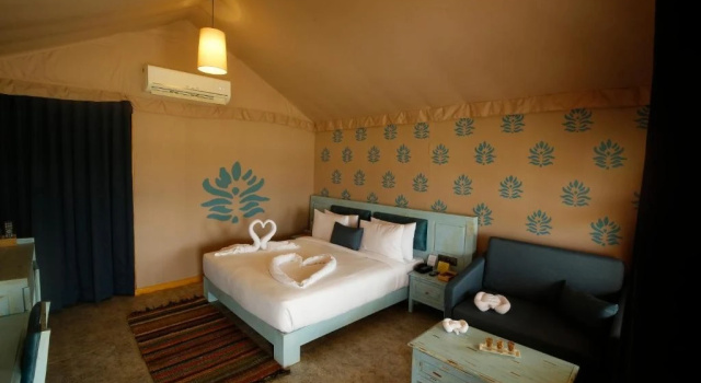 The Fern Seaside Luxurious Tent Resort Diu, Rezervovat Lázně / Resort Hotely v Diu s parkováním, Parkování