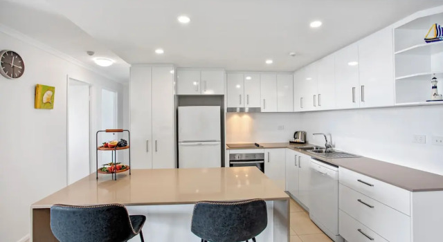 Номер Standard с 2 комнатами с балконом и с видом на океан Newport Mooloolaba Apartments