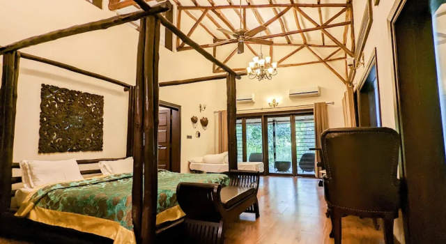 Люкс Luxury Syna Tiger Resort Bandhavgarh