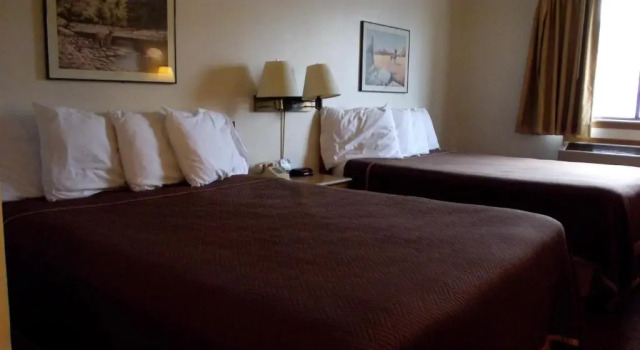 Четырёхместный номер Standard Travelodge by Wyndham Elko NV
