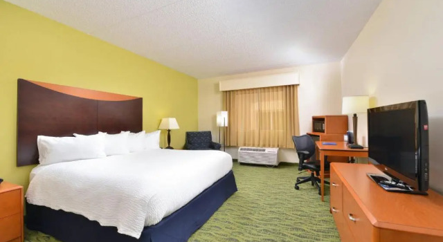 Номер Standard Fairfield Inn & Suites by Marriott Hickory