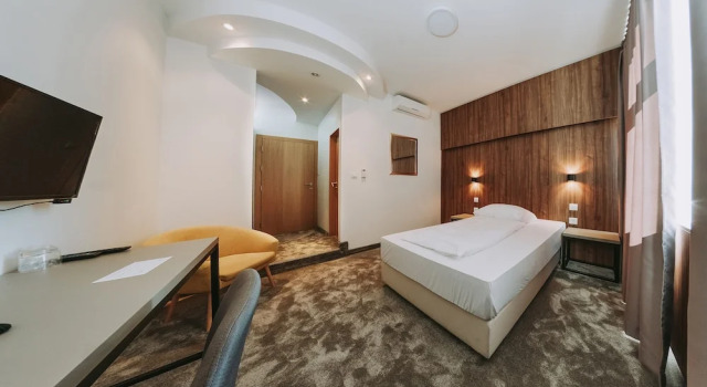 Economy Single room Hotel Sliško