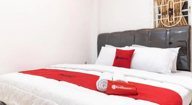 Люкс Deluxe Reddoorz @ Medan Johor